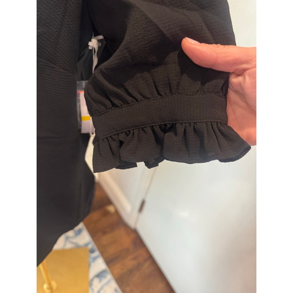 CeCe NWT | Countryside stroll blouse | Black | Size Medium - Picture 4 of 7